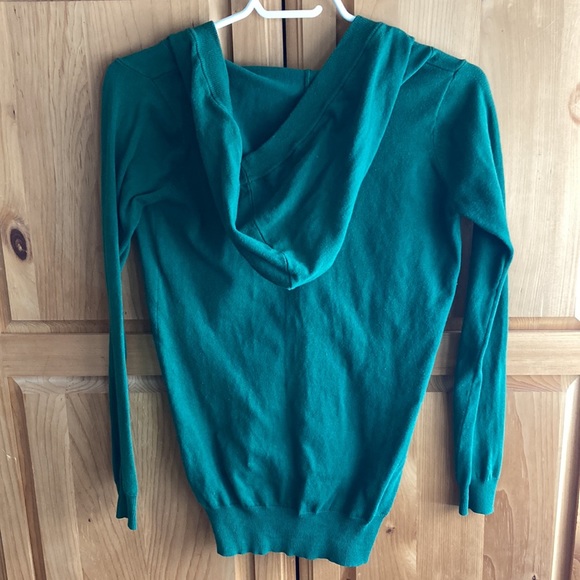 Cotton Lightweight V-neck Hoodie - Picture 3 of 5